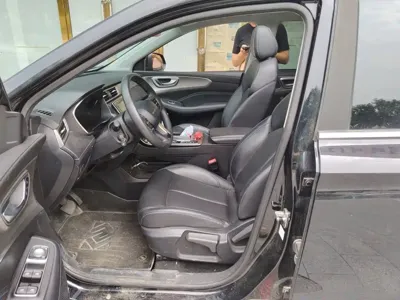 Roewe RX5