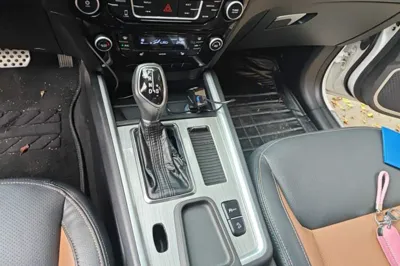 Geely Auto Vision X6