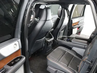 Lincoln Navigator