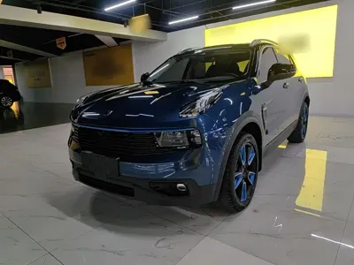 Lynk & Co 01