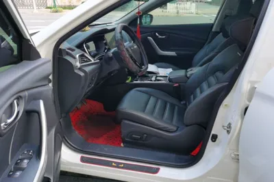 Venucia T90
