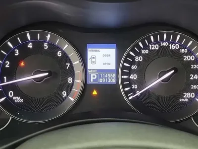 Infiniti M