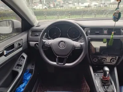 Volkswagen Sagitar