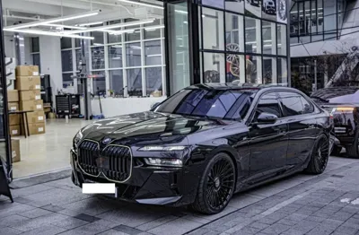 BMW 7-Series