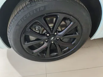 Li Auto ONE