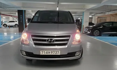 Hyundai Starex