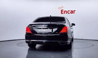 Genesis EQ900