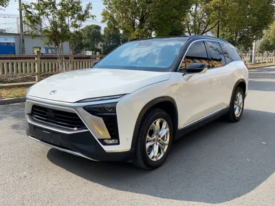 Nio ES8