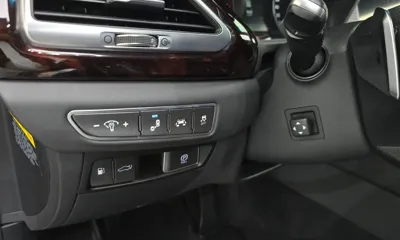 Genesis EQ900