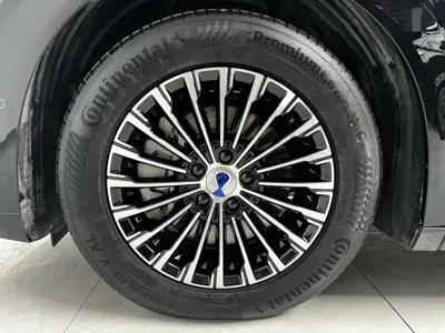 Denza Denza D9
