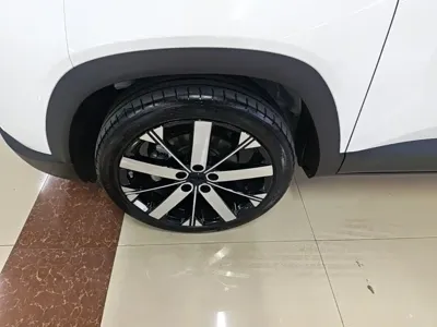 Geely ICON
