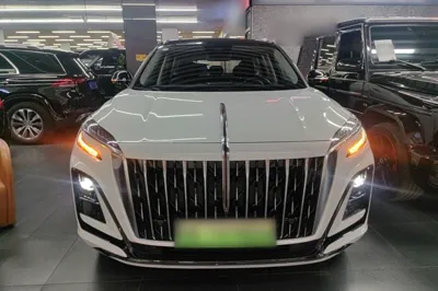 Hongqi HS3 PHEV