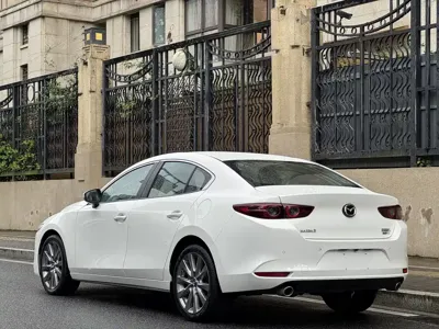 Mazda 3 Axela
