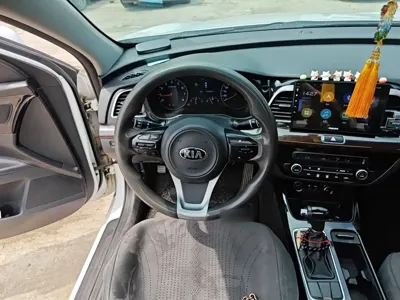 Kia K4