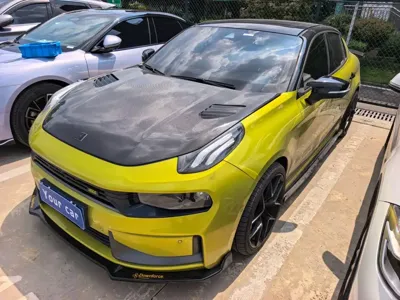 Lynk & Co 03