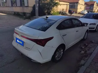 Hyundai Verna