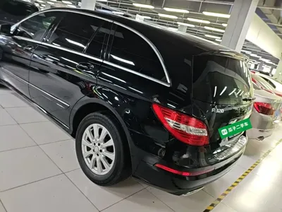 Mercedes-Benz R-Class
