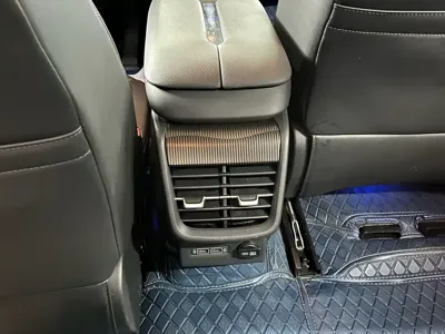 Hongqi Hongqi E-QM5