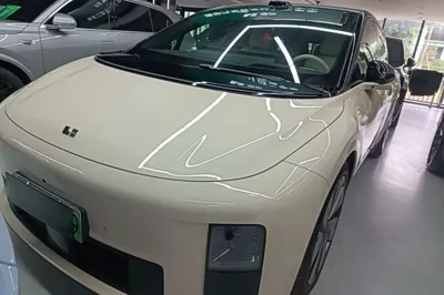 Li Auto Li Auto i6