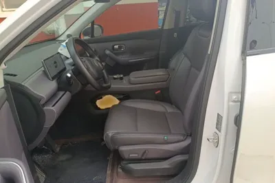 Leapmotor C16
