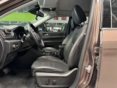 Jeep Grand Commander