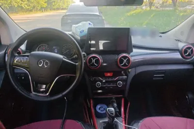 BAIC Senova X25