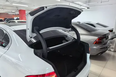 Jaguar XEL