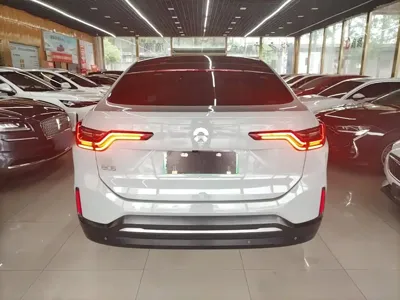 Nio EC6