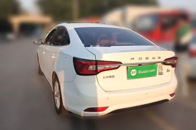 Roewe i5