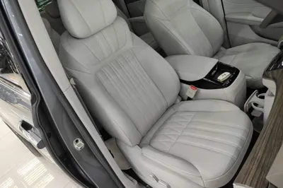 Roewe iMAX8