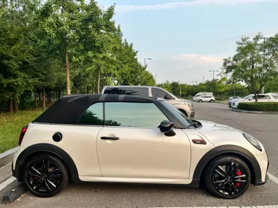 MINI Cooper Convertible