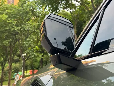 Mengshi 猛士M817