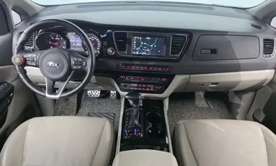 Kia Canival
