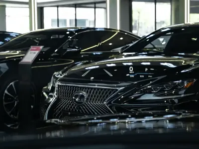 Lexus LS