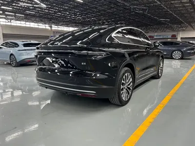 Nio EC6