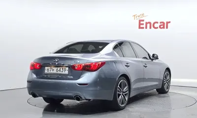Infiniti Q50