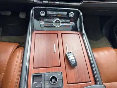 Lincoln Navigator