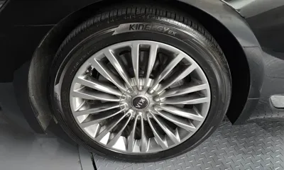 Kia K9