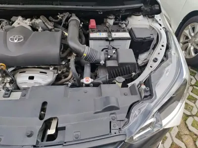 Toyota Yaris L