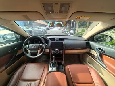 Toyota Reiz