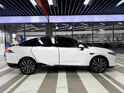 Xpeng P5