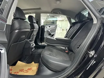 Audi A7L