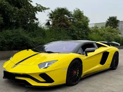 Lamborghini Aventador