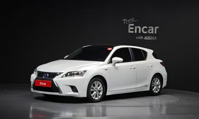 Lexus CT200h