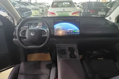 Leapmotor C10