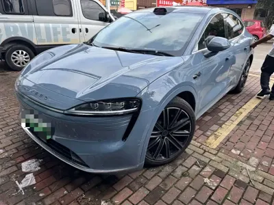 智界 Zhijie R7