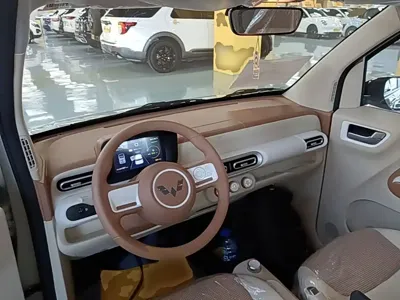 Wuling MINIEV