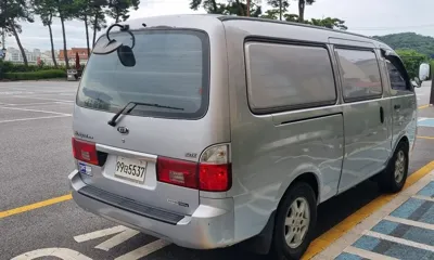 Kia Bongo III Minibus