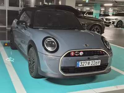 MINI Cooper Convertible