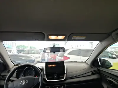 Toyota Yaris L